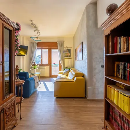 Apartman Roots Of *